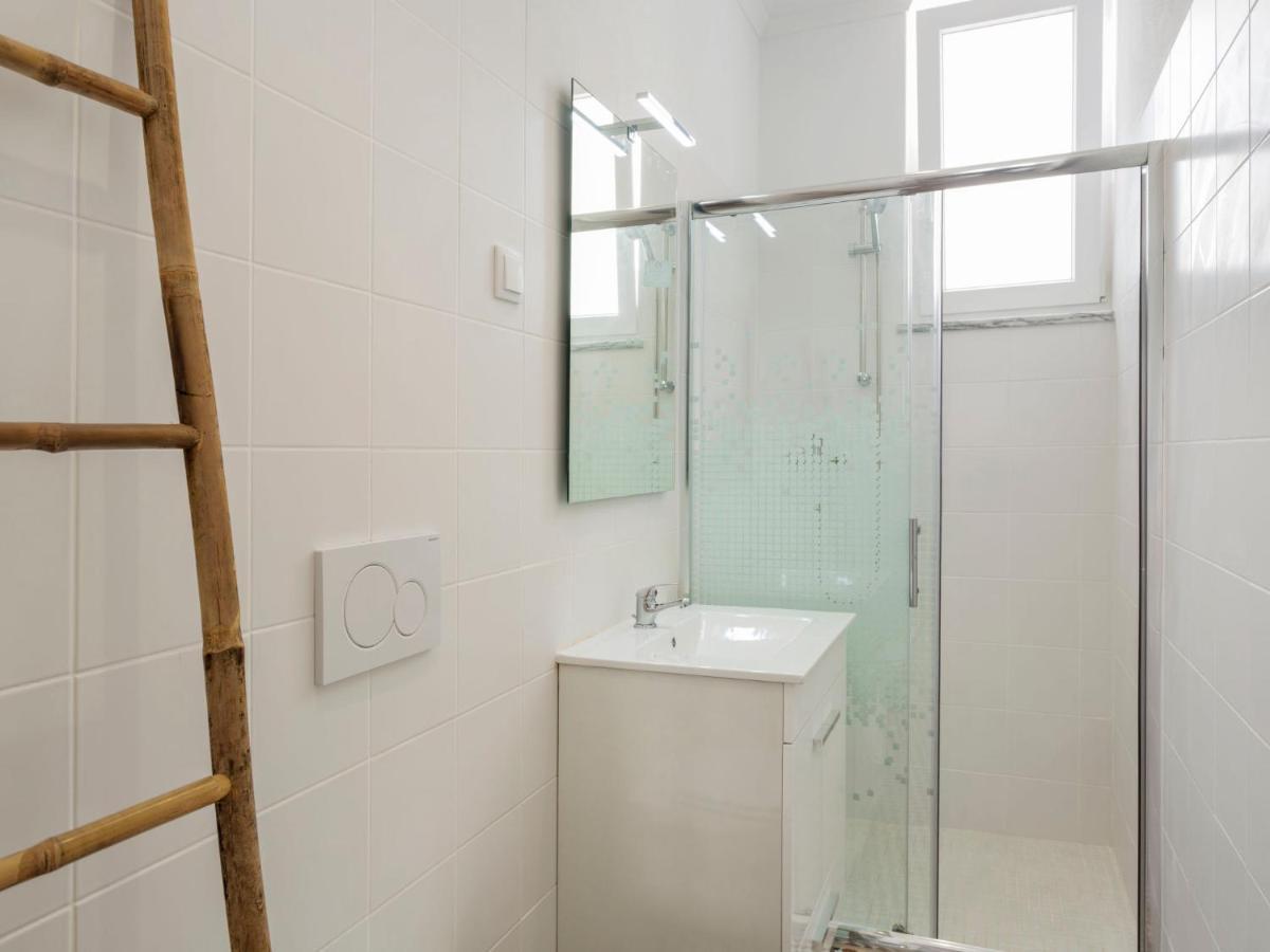 Dona Ana By Interhome Apartment Lagos